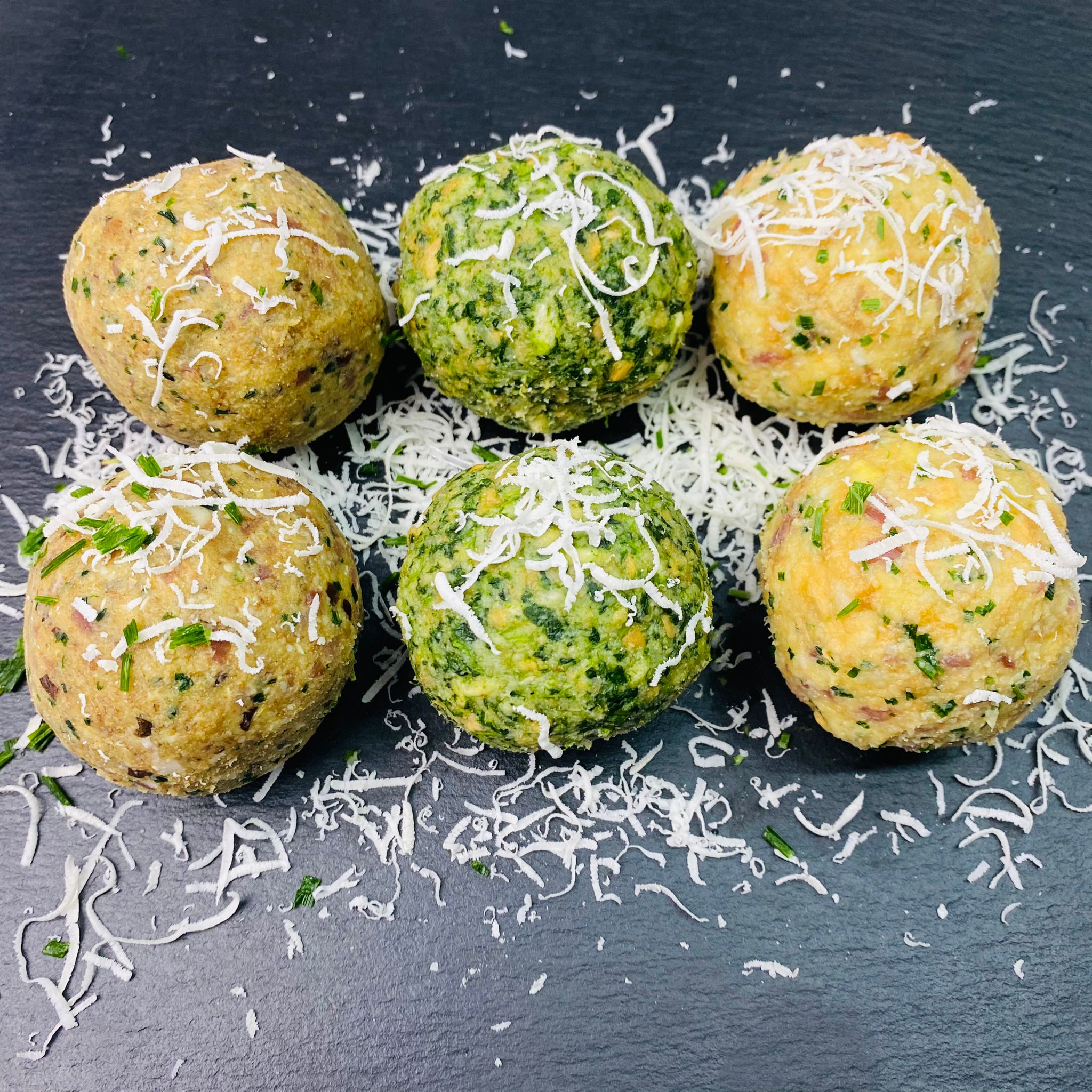 2x Buchweizen-, 2x Spinat-, und 2x Speck Knödel Handgemacht aus Südtirol
