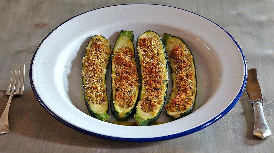 Gefüllte Zucchini