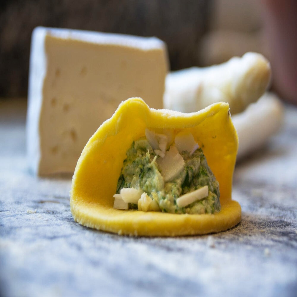 Kartoffelschlutzer mit Spargel - Camembertfülle