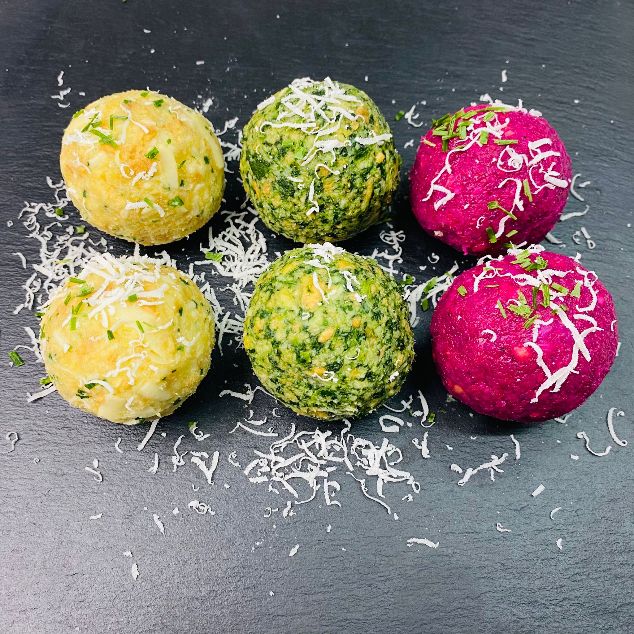 2x Käse-, 2x Spinat-, und 2x Rote Beete Knödel Handgemacht aus Südtirol
