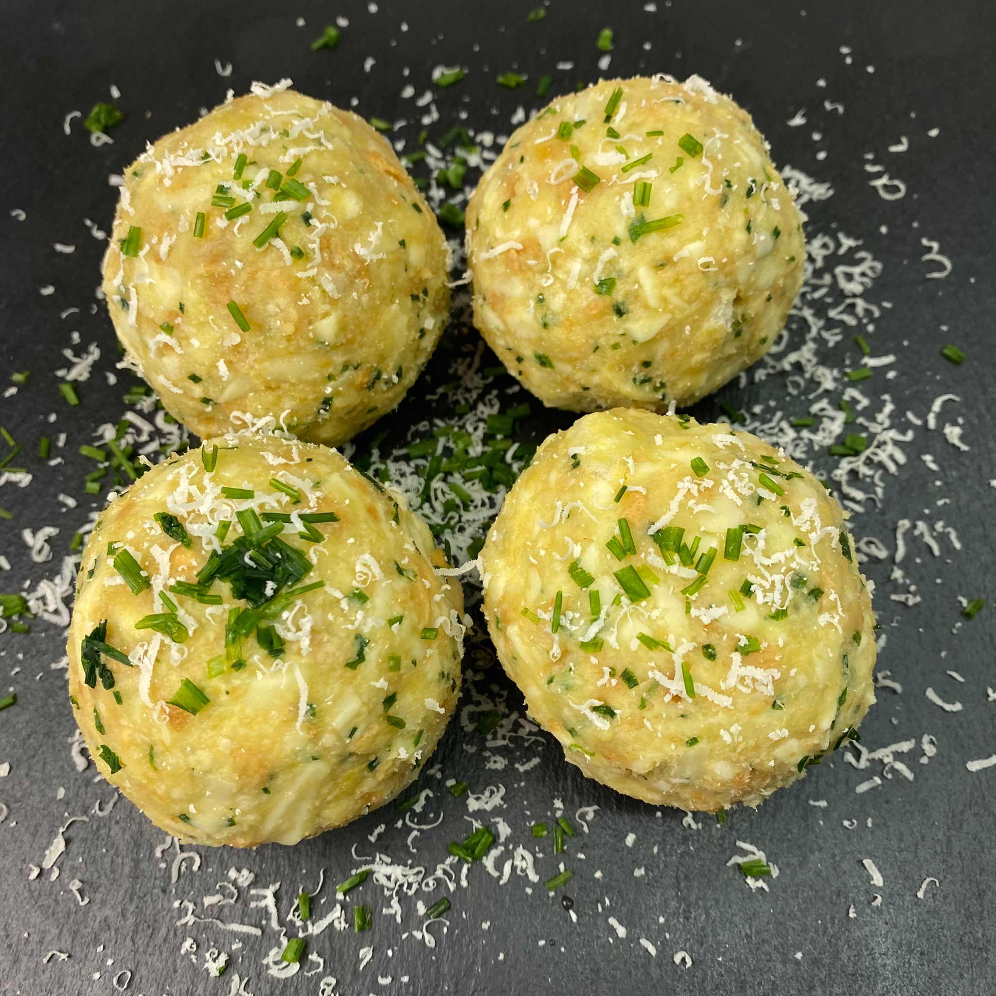 Käseknödel Handgemacht aus Südtirol 4 Stück