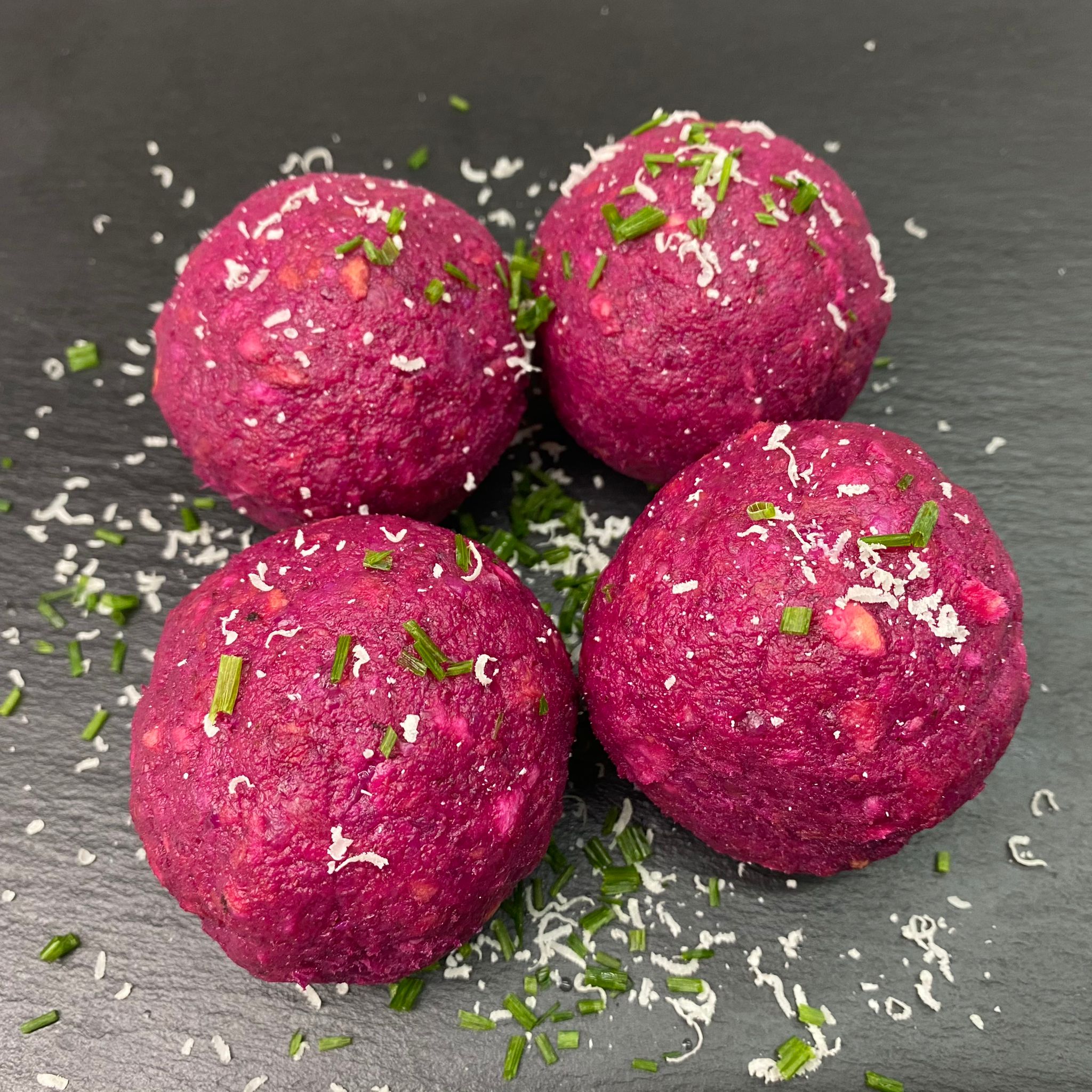 Rote Beete Knödel Handgemacht aus Südtirol 4 Stück