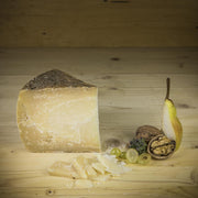Italienischer Pecorino - Hartkäse aus Schafsmilch - 300 g