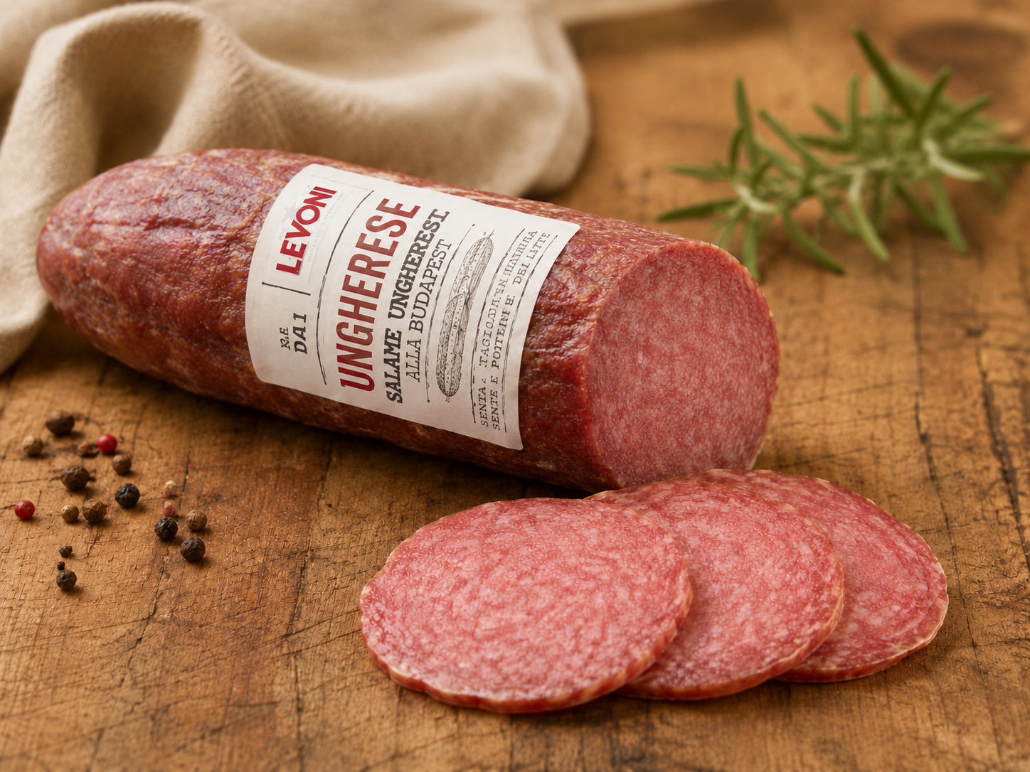 Levoni Salame Ungherese legato a mano ca. 1,7kg - metà sottovuoto